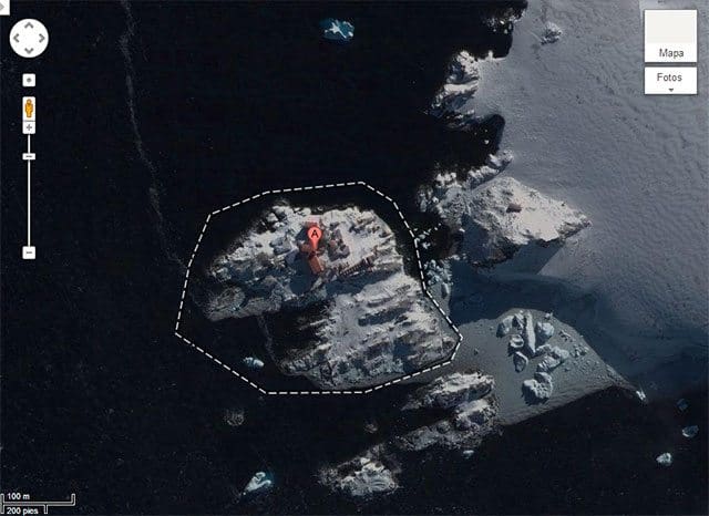Nos groupes, en Antarctide 2 Image de Google Maps de la base antarctique militaire chilienne Bernardo O’Higgins.
